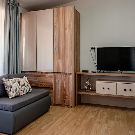 City Center Apartment 2 Ohrid Bagian luar foto