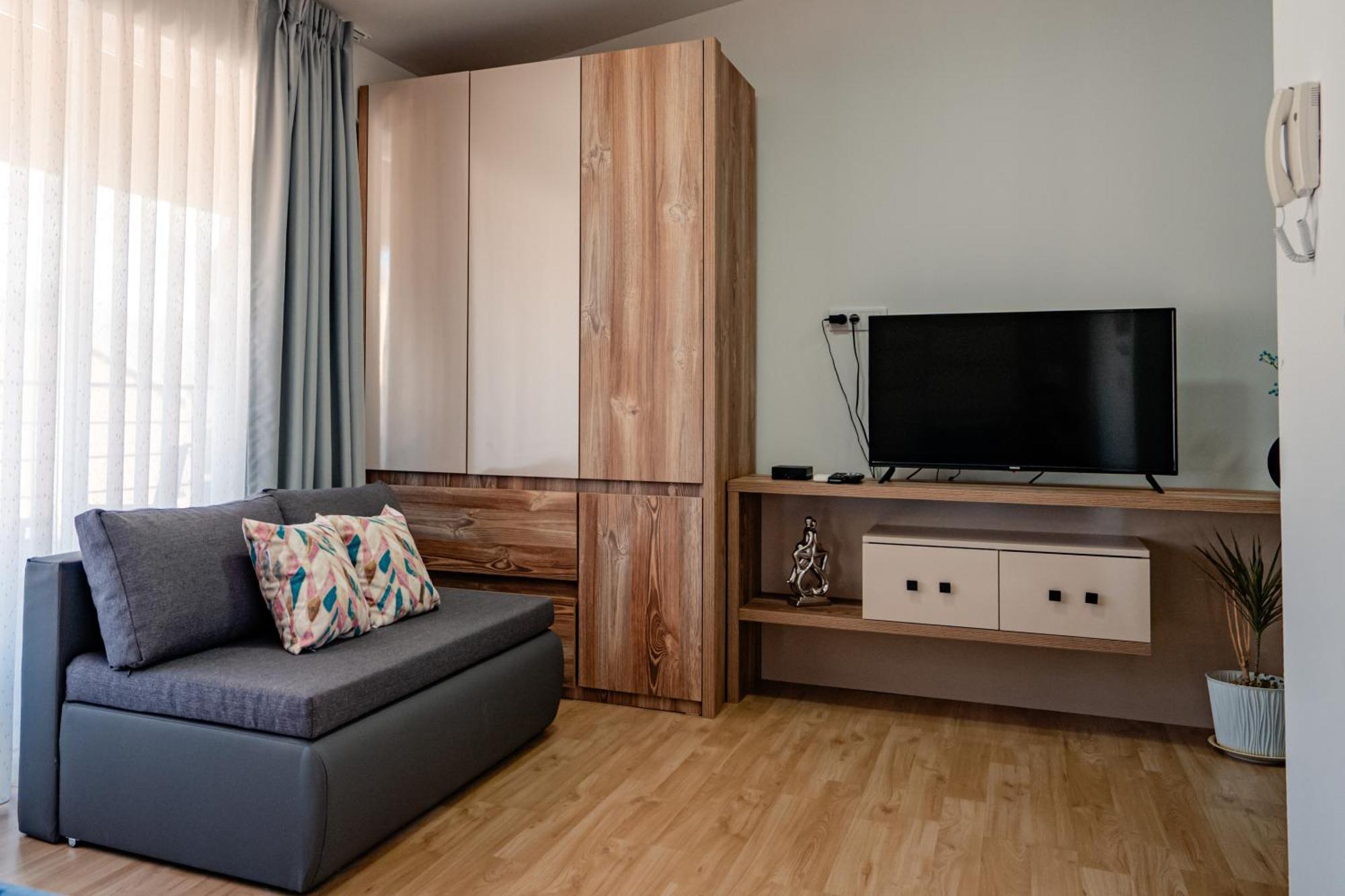City Center Apartment 2 Ohrid Bagian luar foto